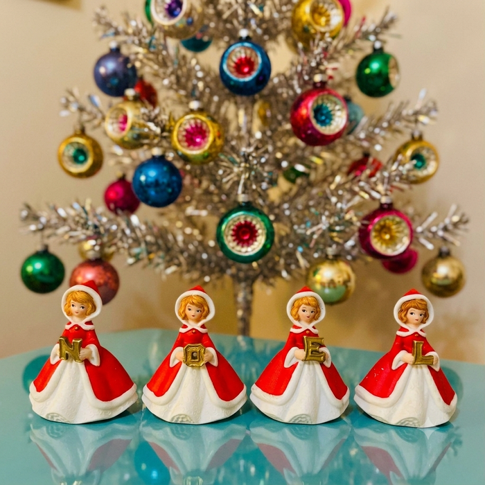 Vintage NOEL BRINN’S Christmas Shopper Girls Figurined MCM