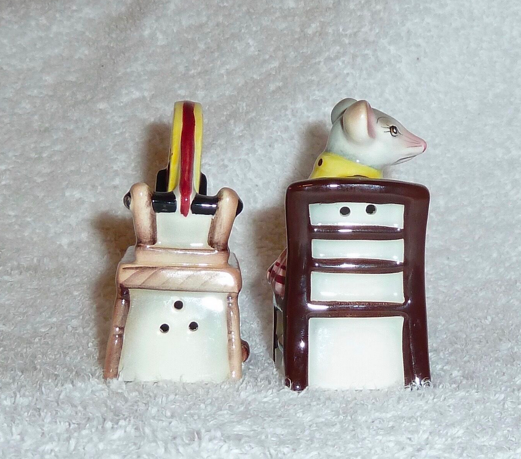Vintage Anthropomorphic PY Mouse Lady Girl Spinning Wheel Salt & Pepper Shakers
