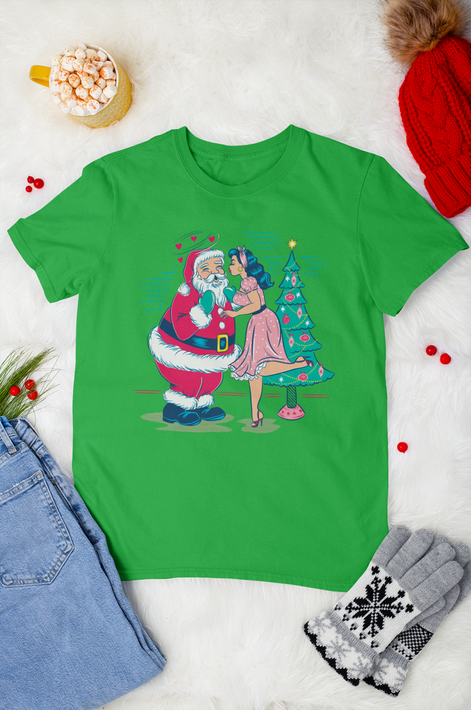 A Kiss for Santa Claus Christmas Pinup Rockabilly T-Shirt